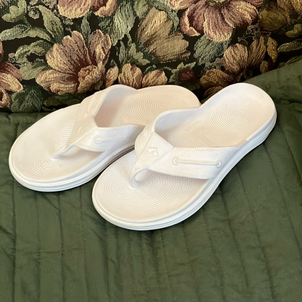 Sperry Windward Float Thong